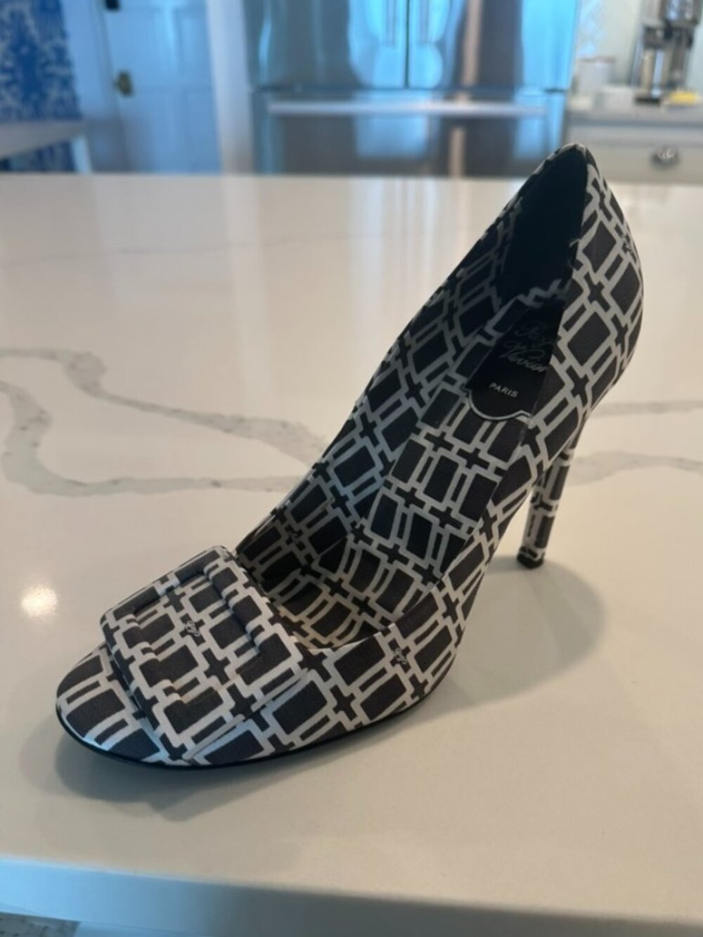 Roger Vivier Paris Heels - Grey and White with Buckle, worn twice or three times